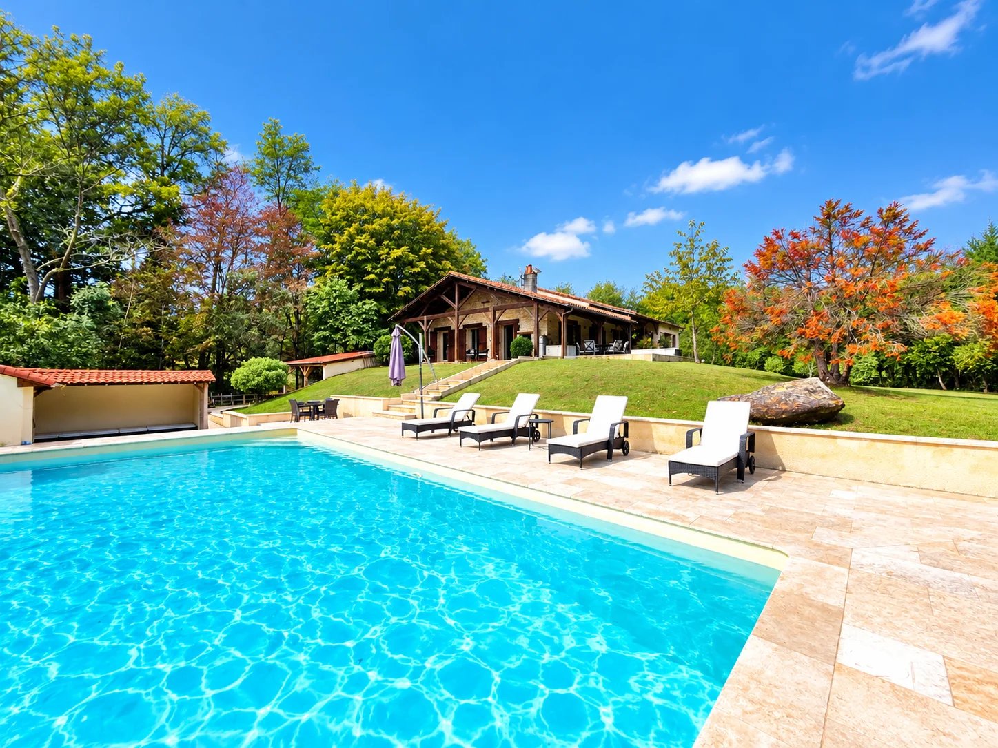 Spacious renovated home with pool and parkland setting near Bergerac, Nouvelle-Aquitaine – France – BVI87419
