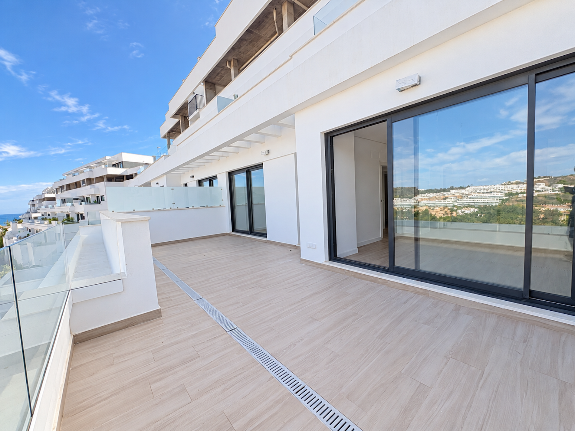 2 bedroom Apartment in Mijas Costa, Malaga, Spain – 428-05764P