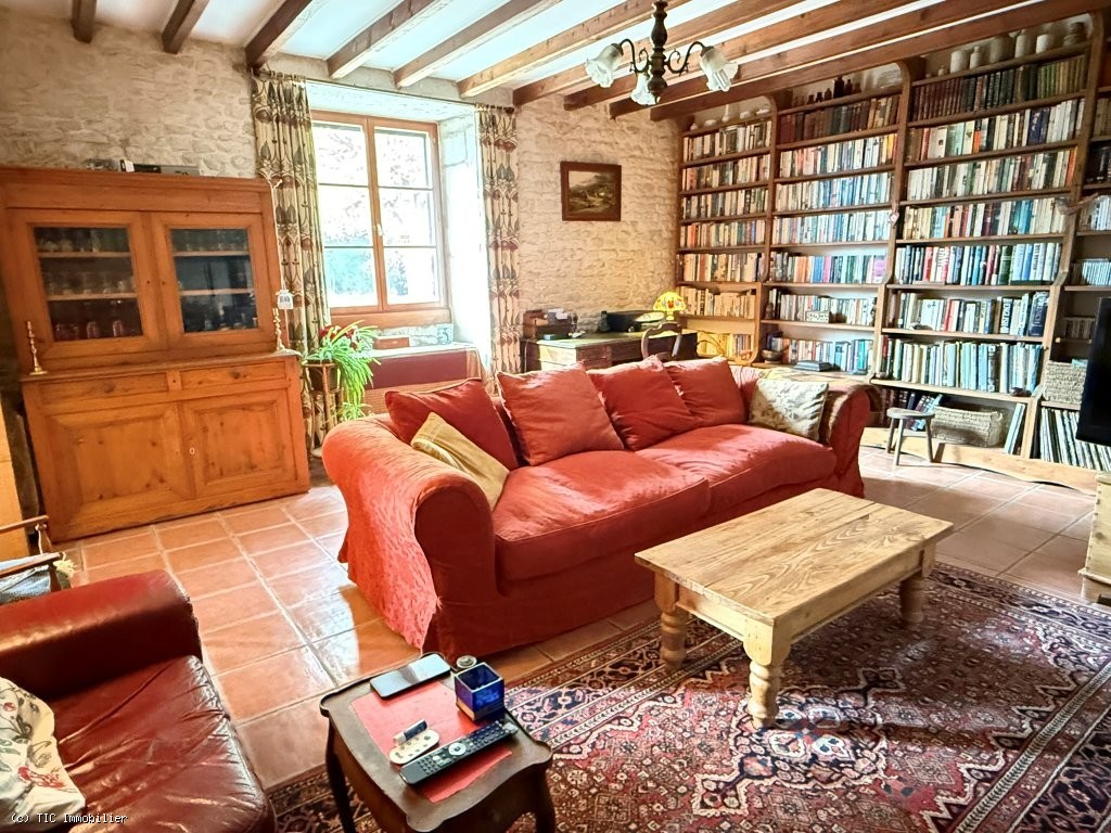 3 bedroom House in Villefagnan, France – r7608