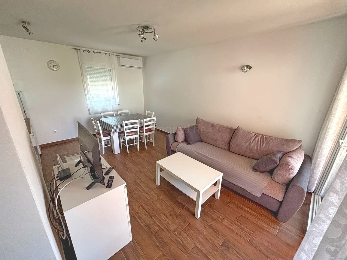 2 bedroom apartment in Dobrinj, Croatia – 103739