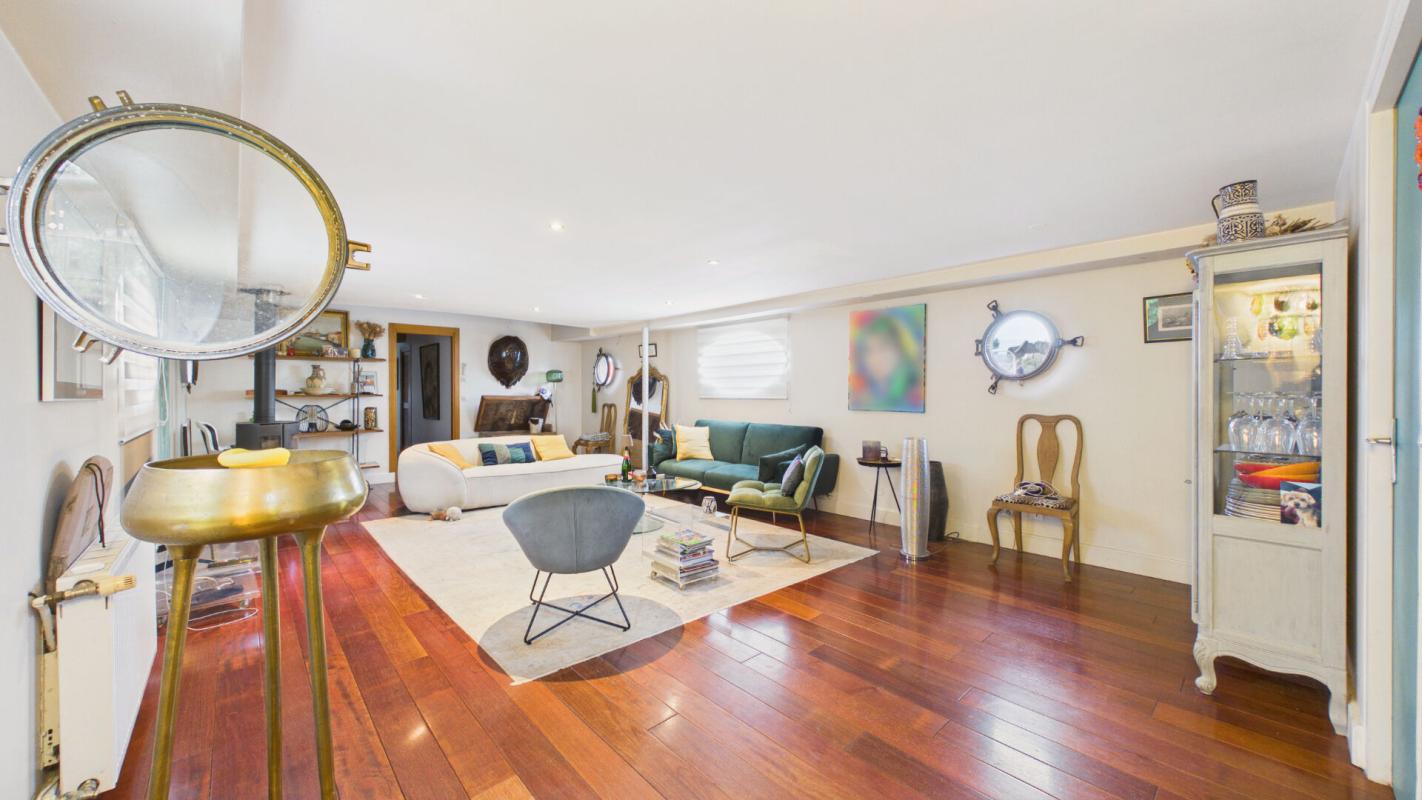 4 bedroom peniche in St Germain Au Mont D Or, Rhône, France