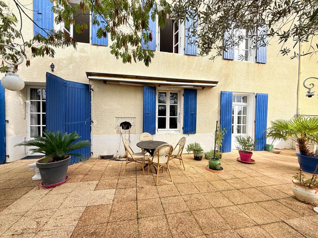 5 bedroom maison in Montbron, Charente, France