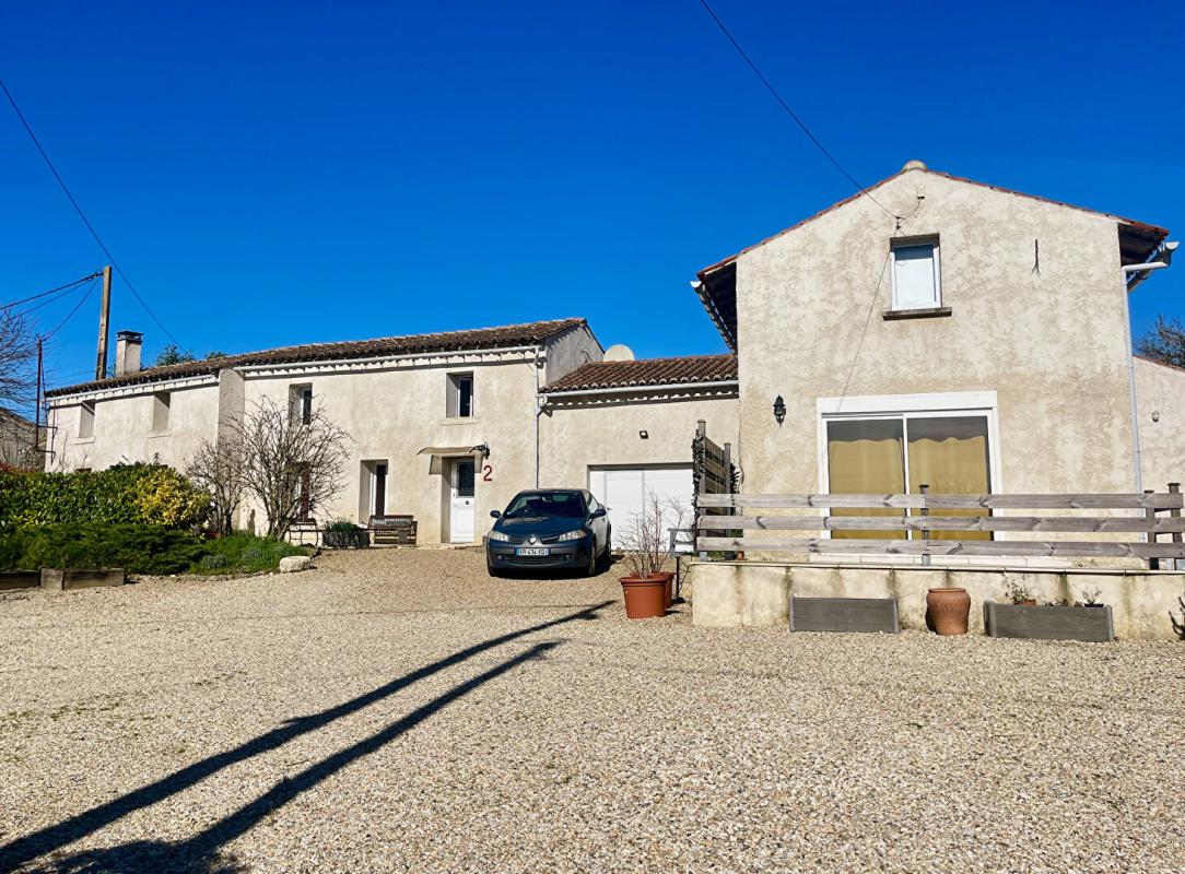 4 bedroom maison ancienne in St Mande Sur Bredoire, Charente-Maritime, France