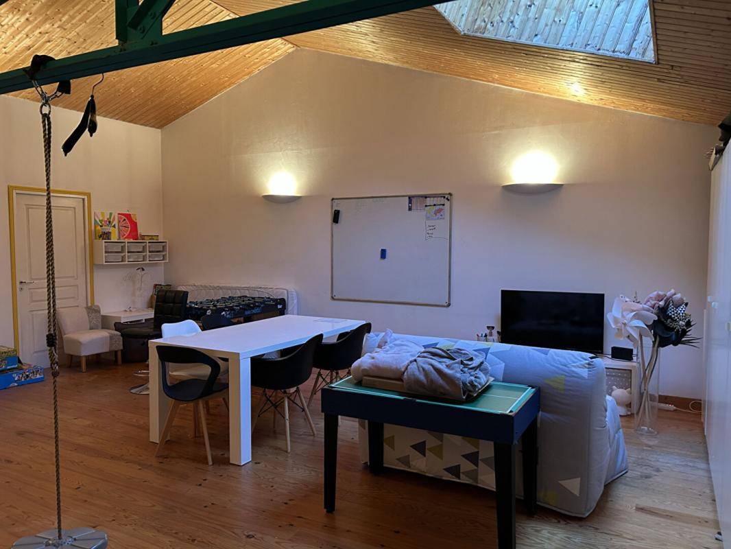 4 bedroom maison in Brizambourg, Charente-Maritime, France