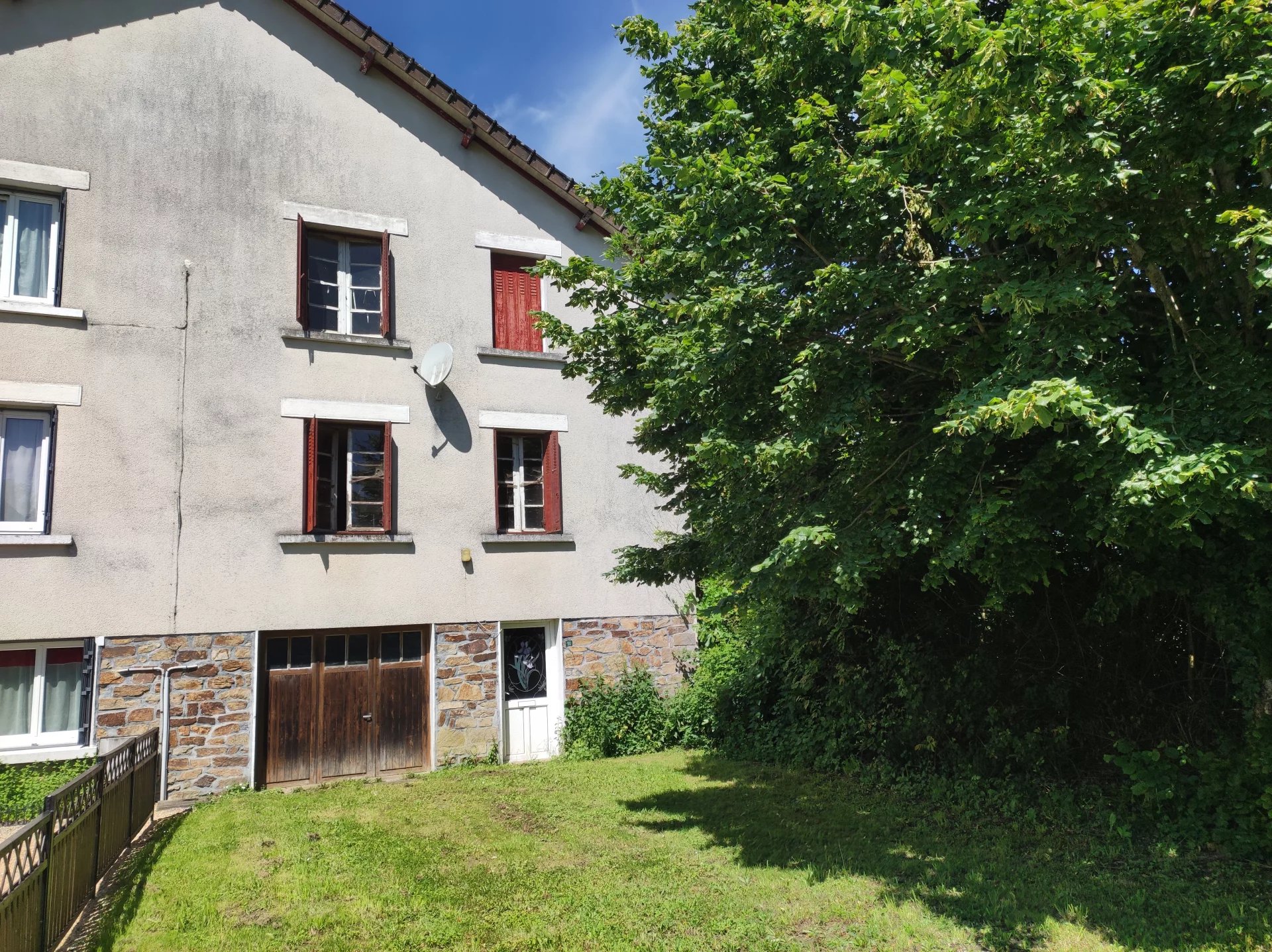 Village house to renovate, Nouvelle-Aquitaine – France – BVI74696