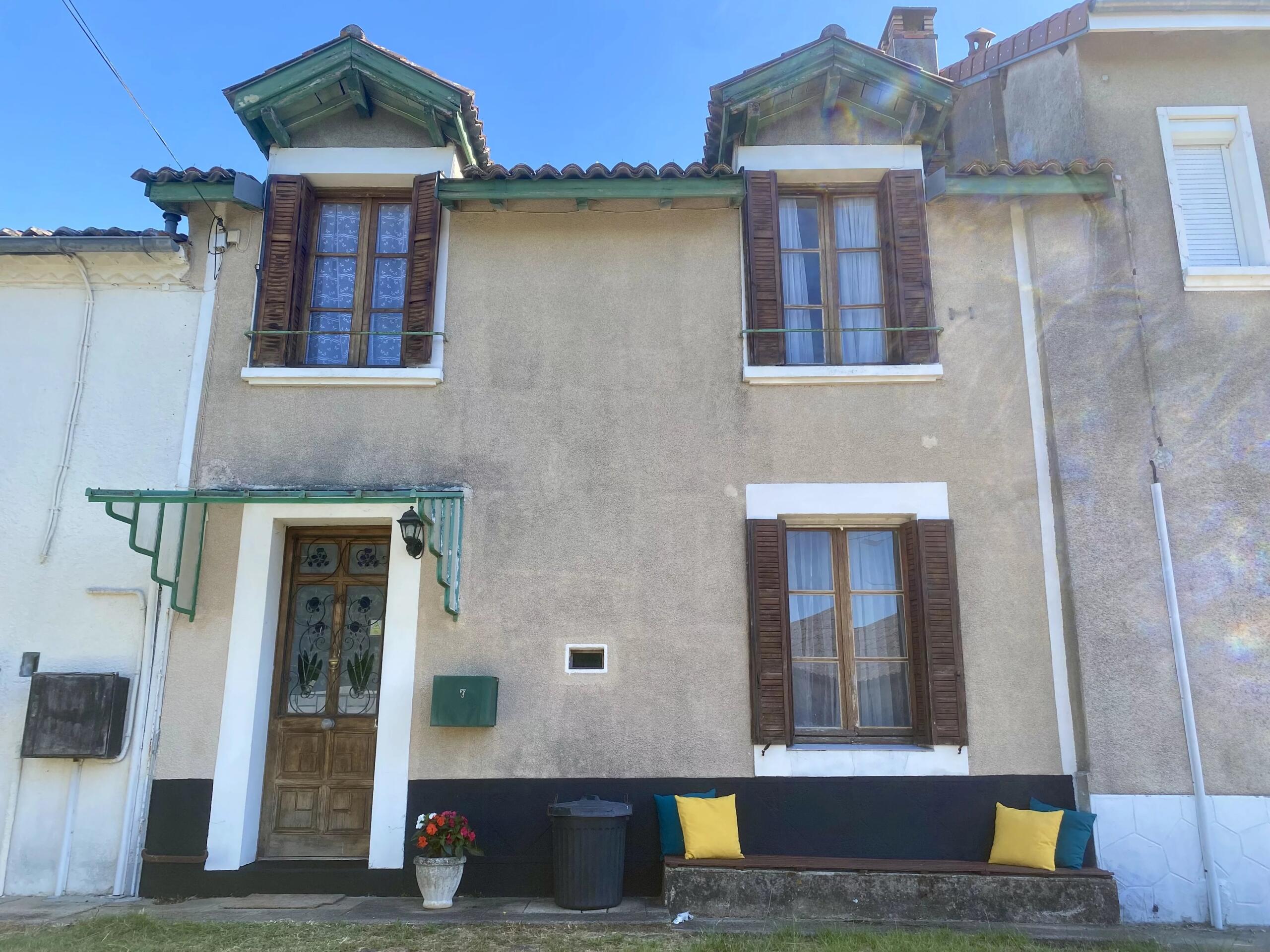 Cute Cottage with land and a barn, Nouvelle-Aquitaine – France – BVI78575