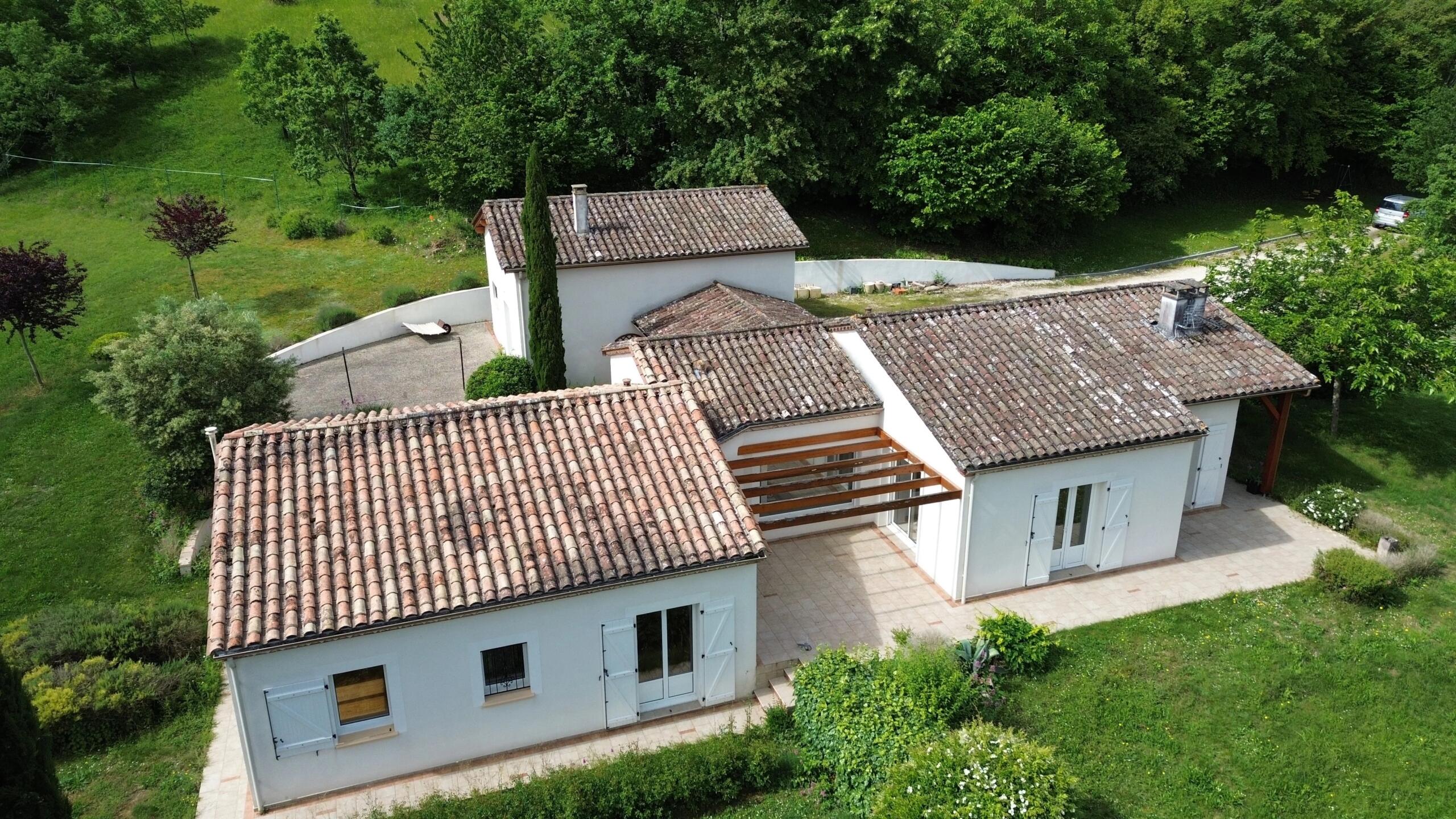 Spacious family home with gorgeous view, Nouvelle-Aquitaine – France – BVI84307