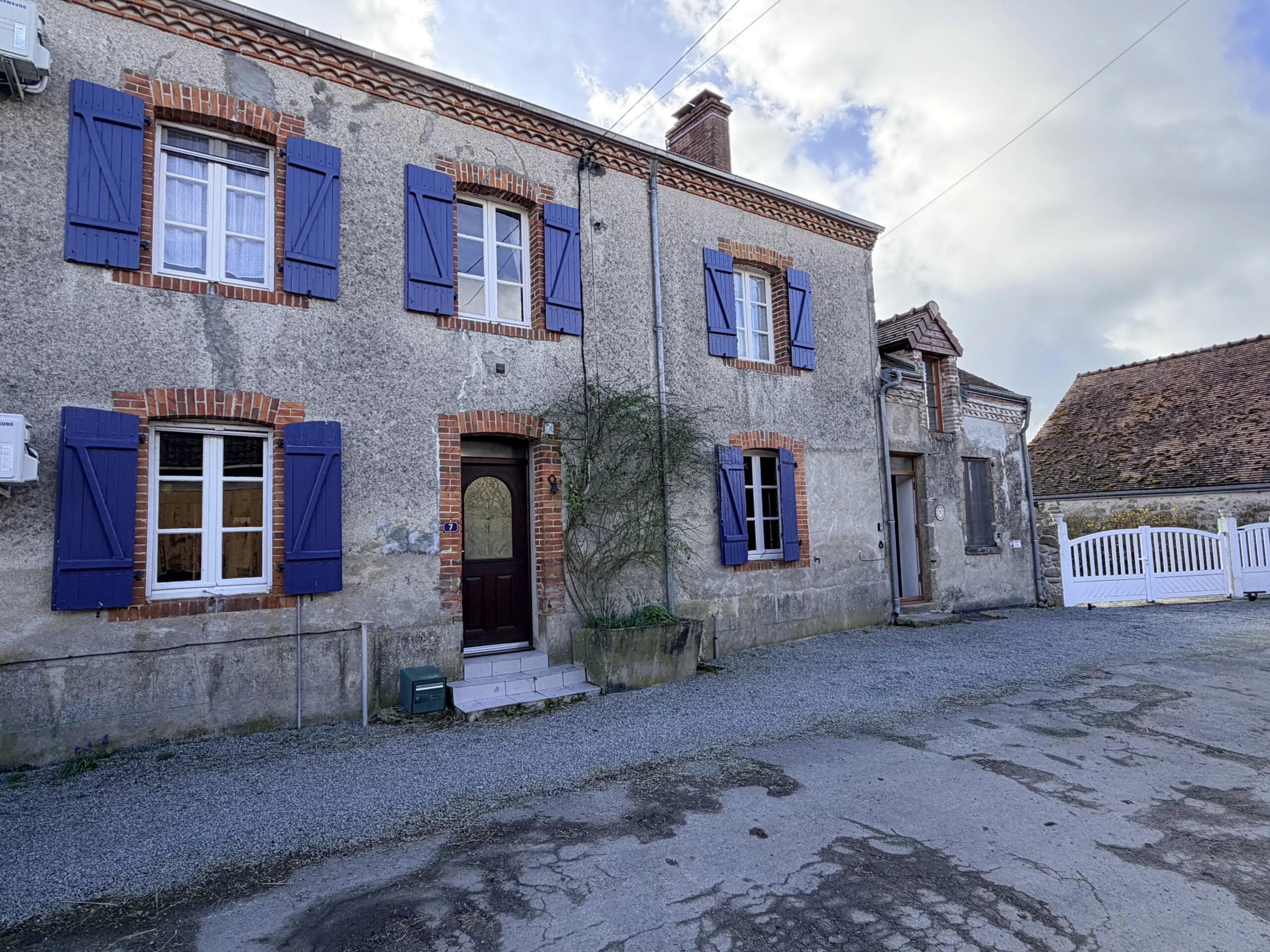 Large hamlet house plus guest house in peaceful location, Nouvelle-Aquitaine – France – BVI84501