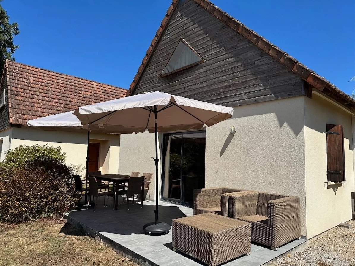 Attractive, renovated, 4 bedroomed house in a private, shared ownership close to Lacapelle-Marival, Occitanie – France – BVI86787