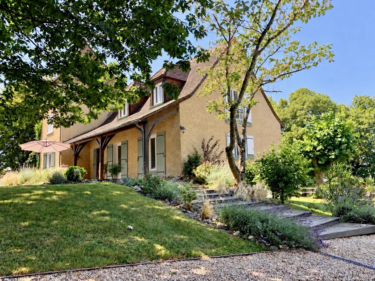 Spacious Perigordine style home, Nouvelle-Aquitaine – France – BVI87715