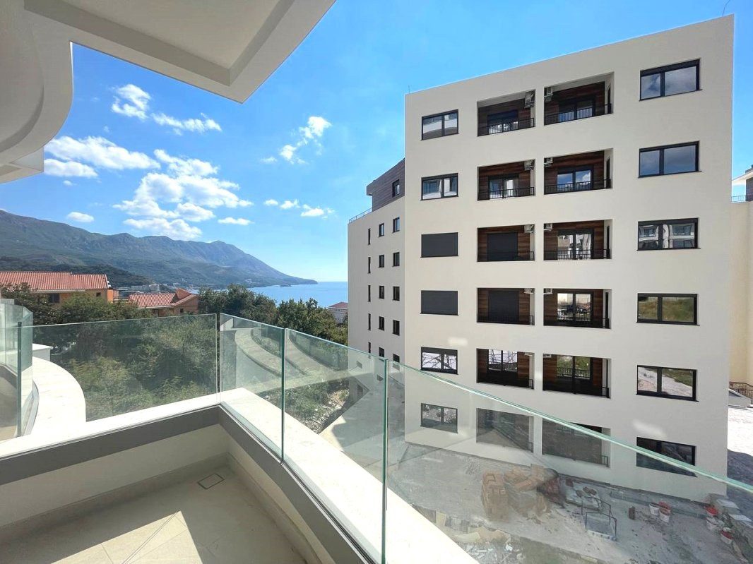 2 bedroom Apartments in Becici, Budva Municipality, Montenegro – MREMG-2