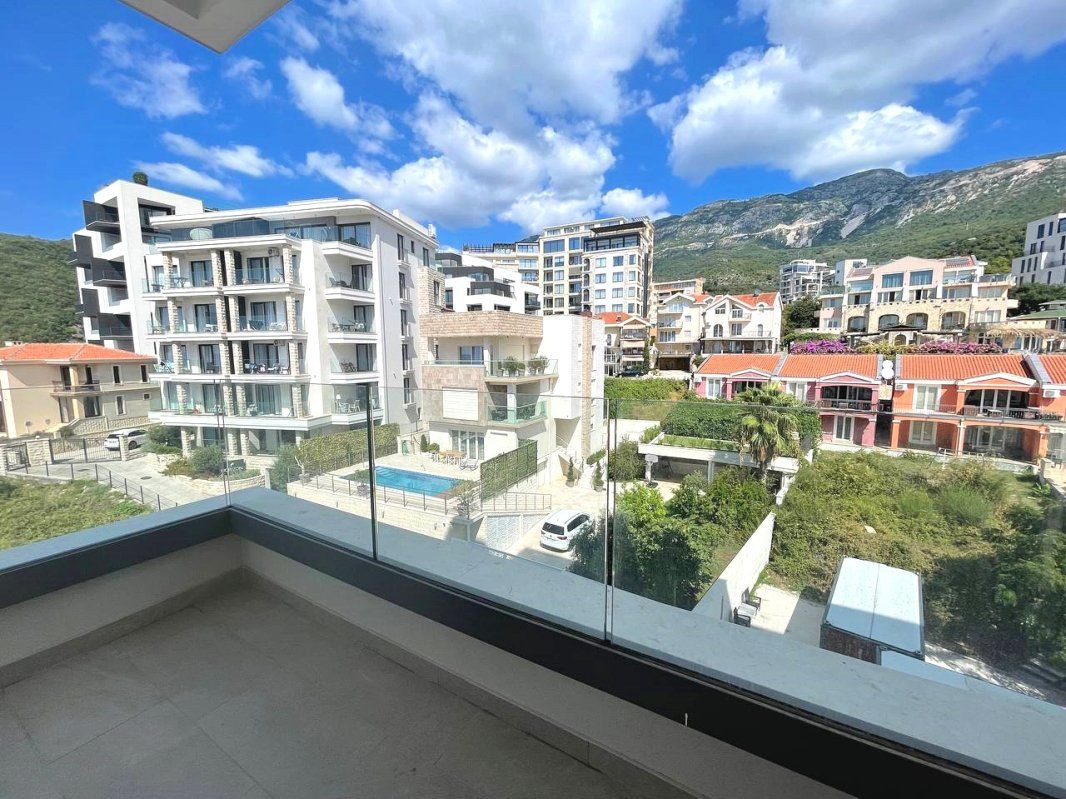 2 bedroom Apartments in Becici, Budva Municipality, Montenegro – MREMG-2