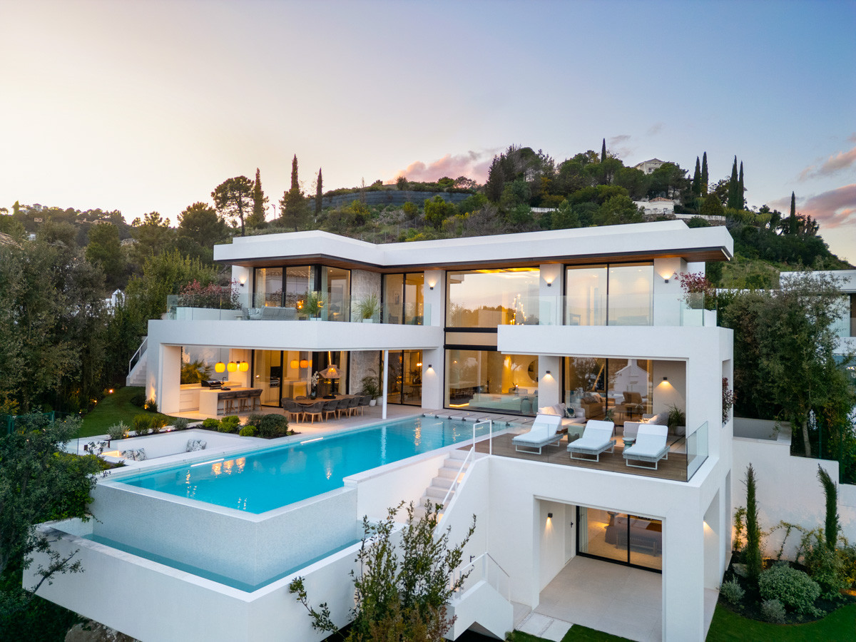 6 bedroom Villa in Benahavis, Malaga, Spain – 428-05626D