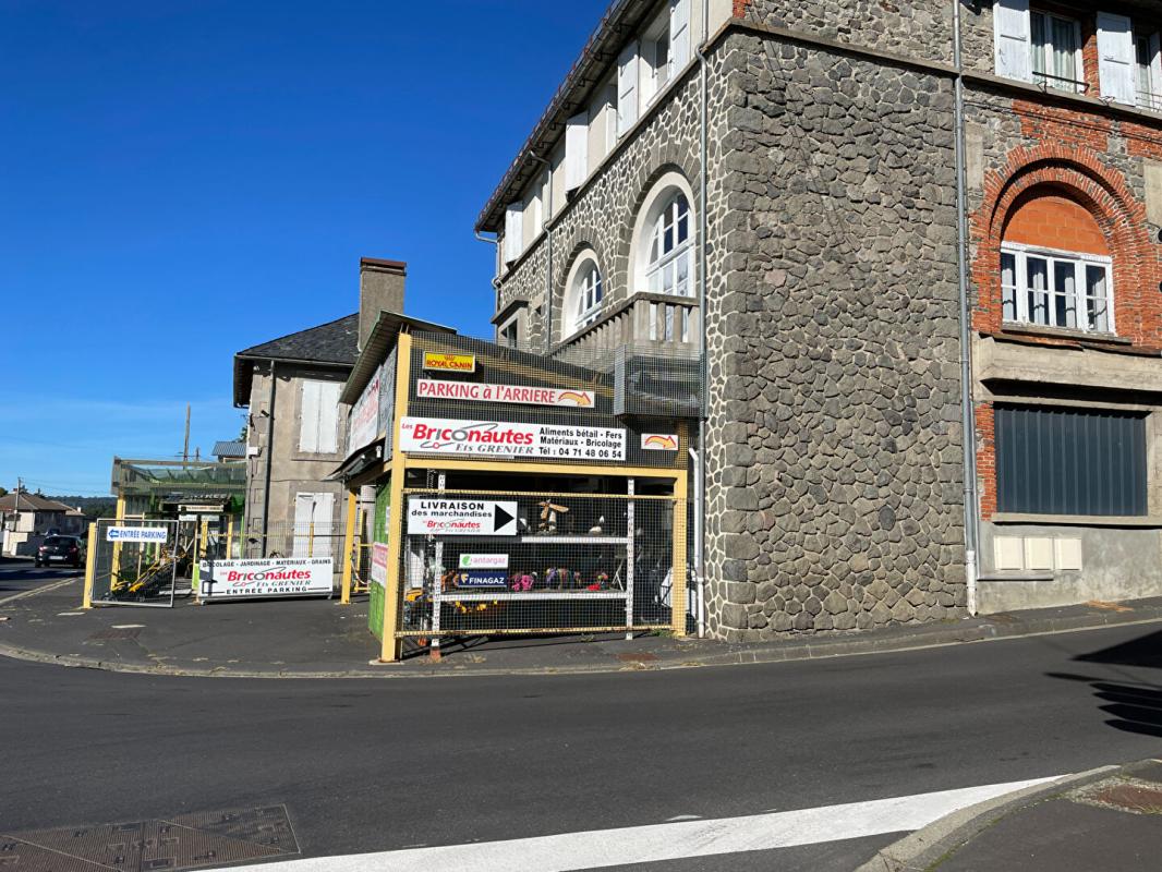 8 bedroom immeuble in Ytrac, Cantal, France