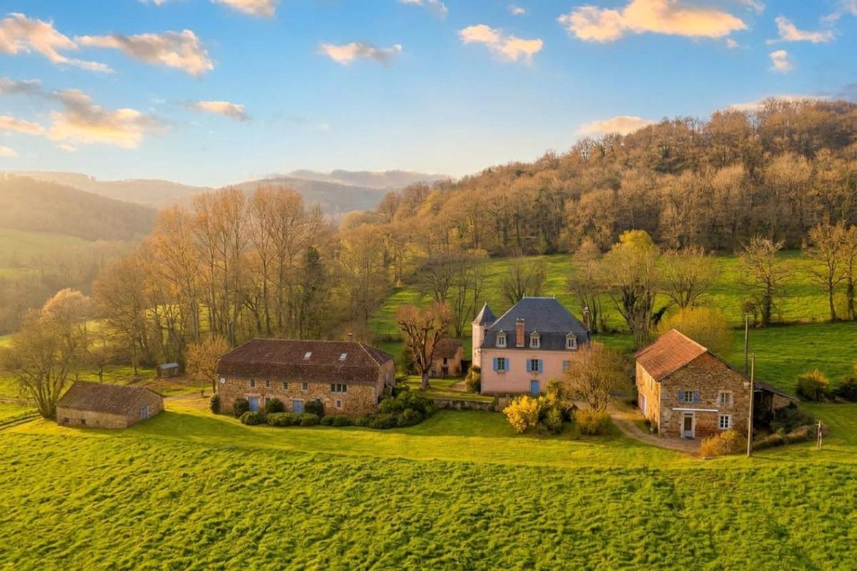 16 bedroom maison in St Michel Loubejou, Lot, France