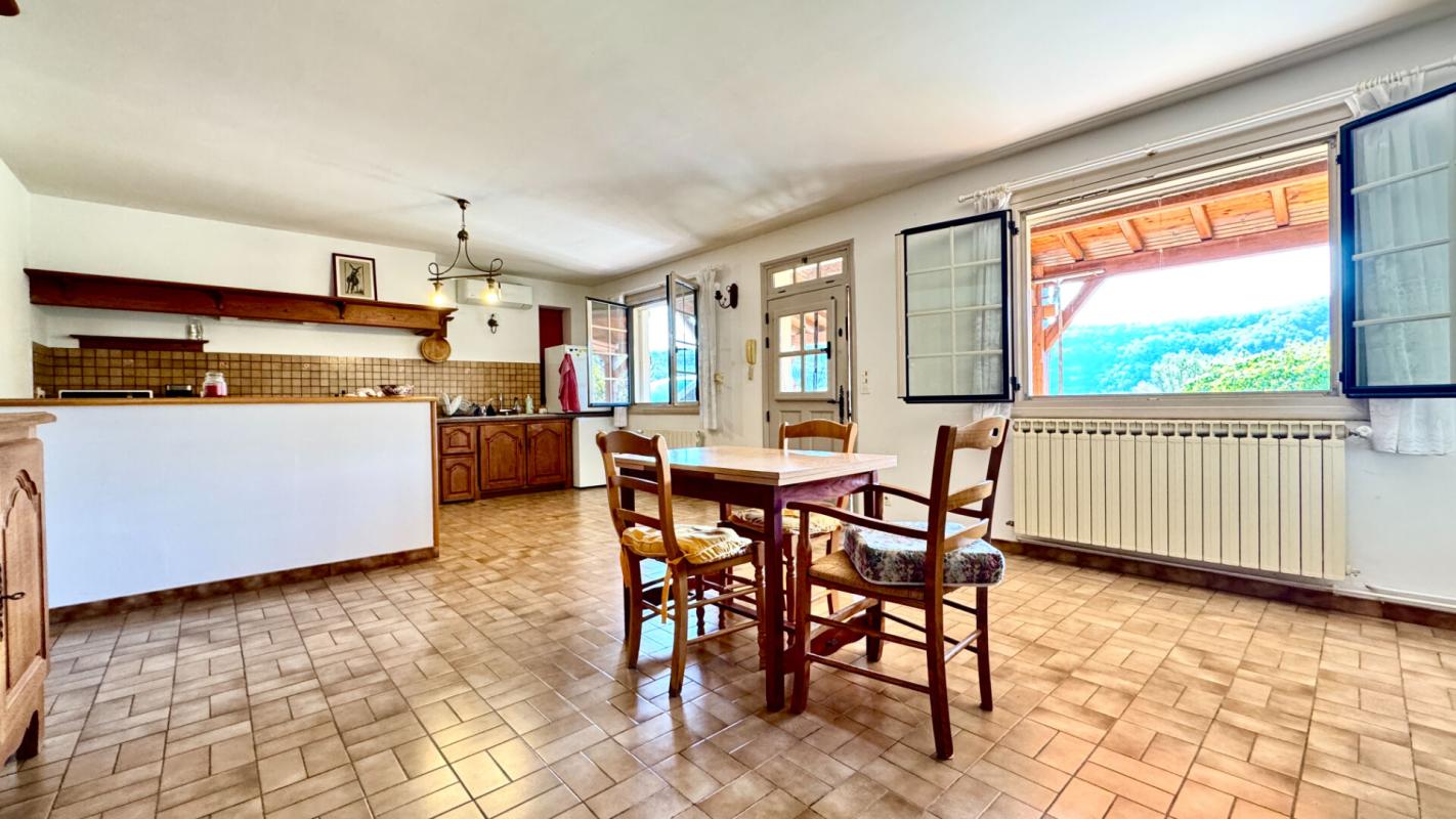 4 bedroom maison in Cadrieu, Lot, France