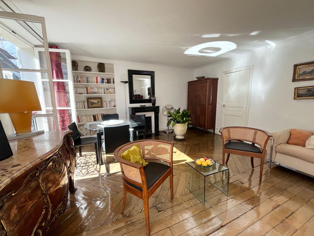1 bedroom t2 in Paris, France