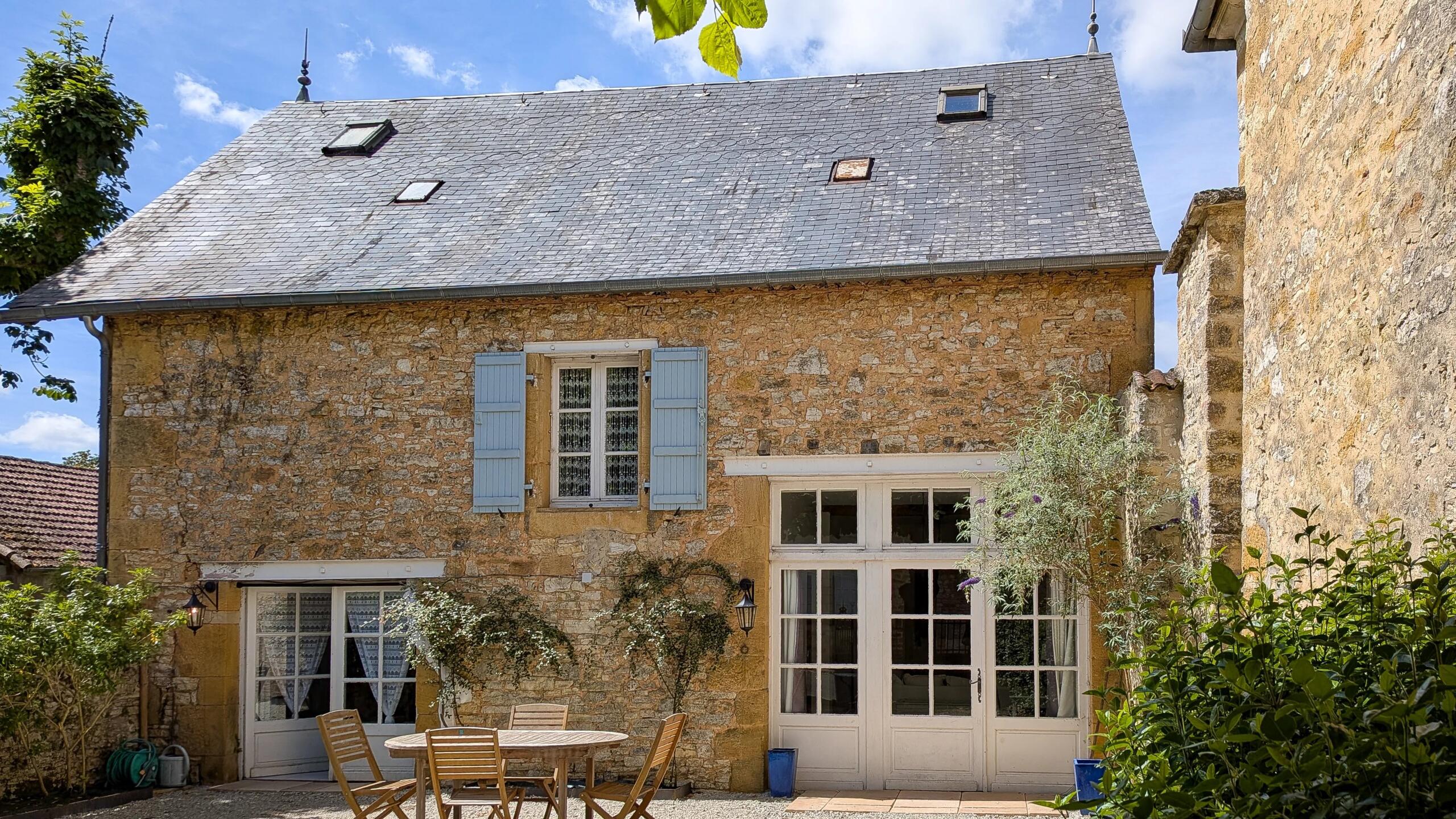 Charming 3 bedroom village house with garden, Occitanie – France – BVI84352