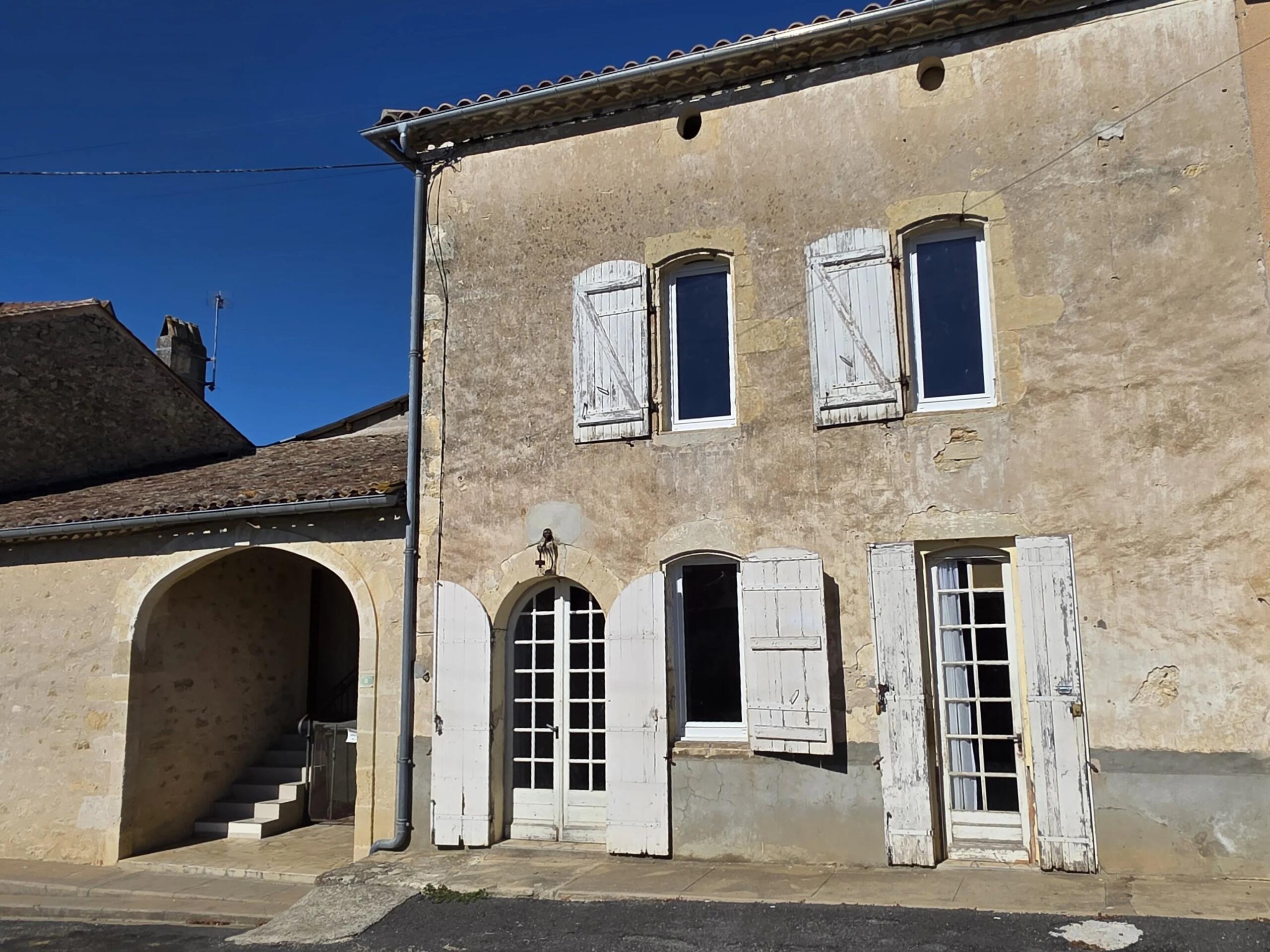 2 Bedroom Village house with garden, Nouvelle-Aquitaine – France – BVI73612
