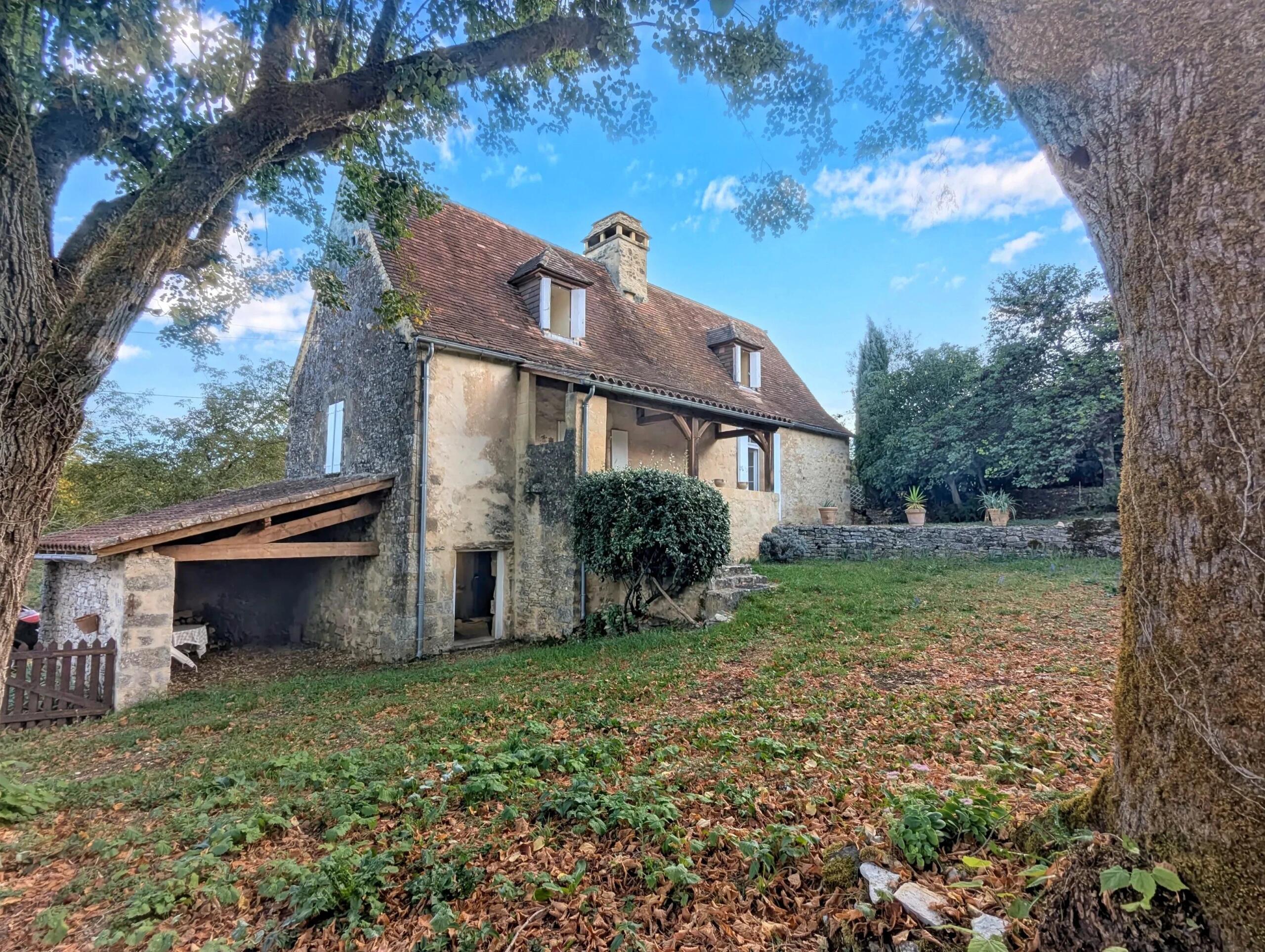 Charming 2 bedroomed Stone House Near Castelnaud-la-Chapelle, Nouvelle-Aquitaine – France – BVI87018
