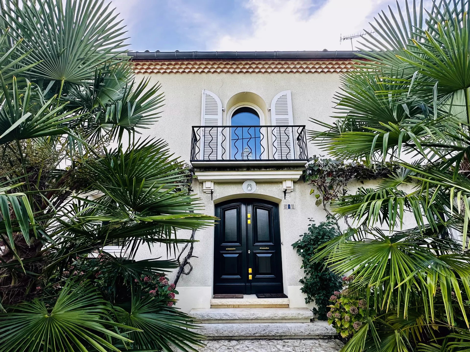 Spacious 8-bed Charentaise Home – Endless Potential, Nouvelle-Aquitaine – France – BVI82648