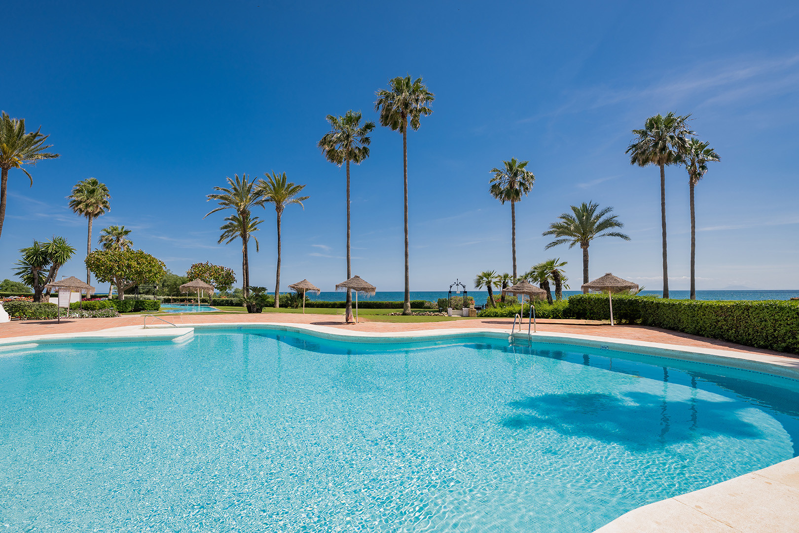 3 bedroom Ground Floor Apartment in Estepona, Malaga, Spain – 428-05761P