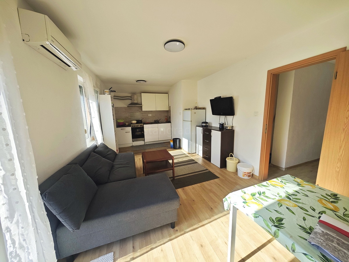 3 bedroom apartment in Krk, Croatia – 103749