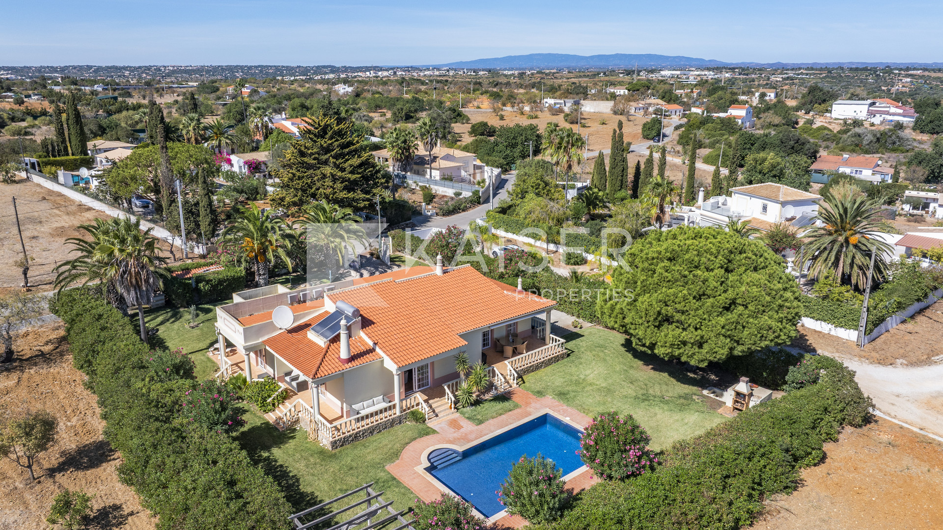 3 bedroom Villa house in Albufeira, Portugal – KP1385