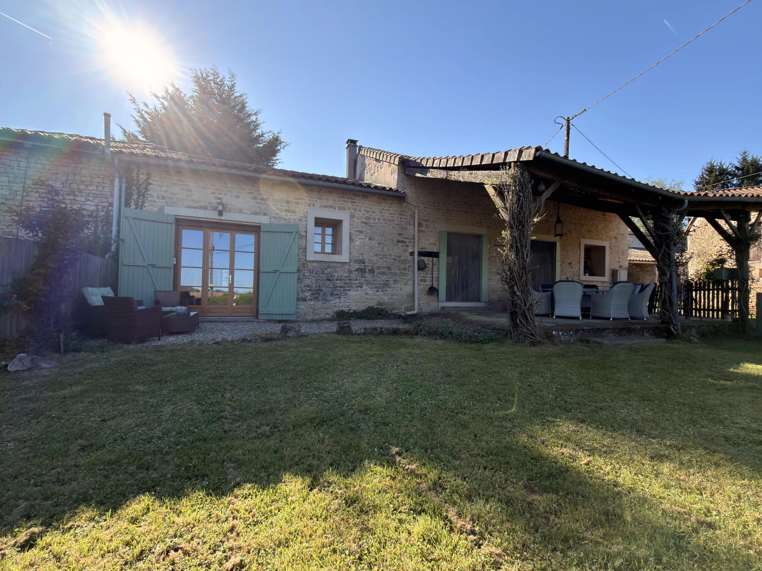 Charming Renovated Country Home with Four Bedrooms Near Sauzé-Vaussais, Nouvelle-Aquitaine – France – BVI83695
