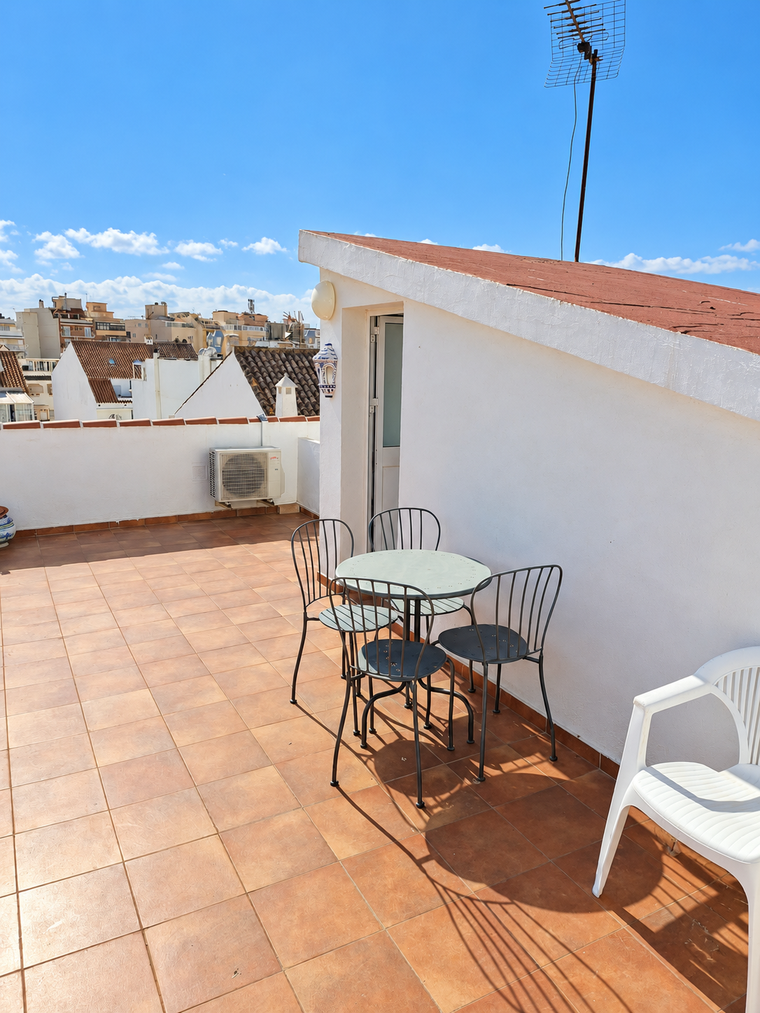 2 bedroom Penthouse in Fuengirola, Malaga, Spain – 428-05786P