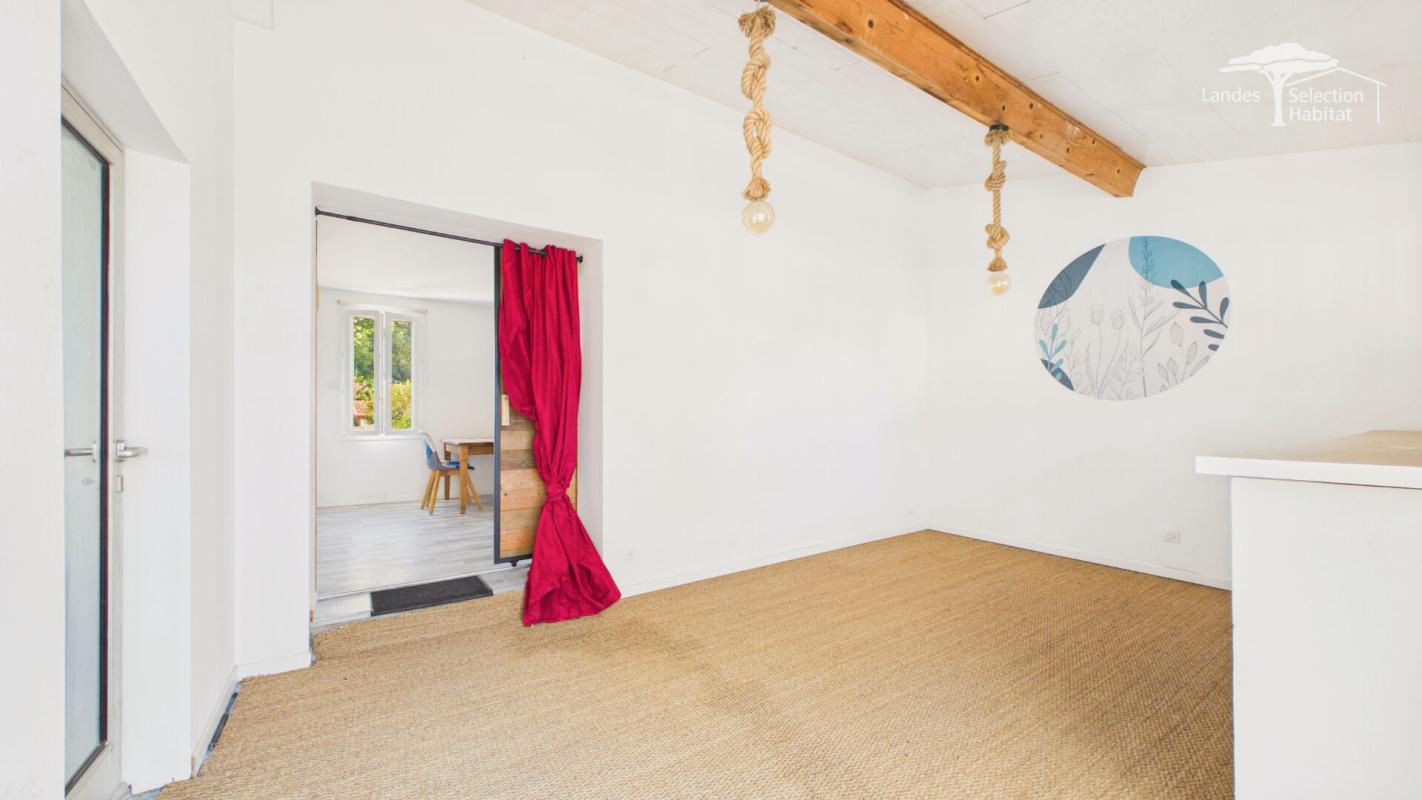 local commercial in Amou, Landes, France