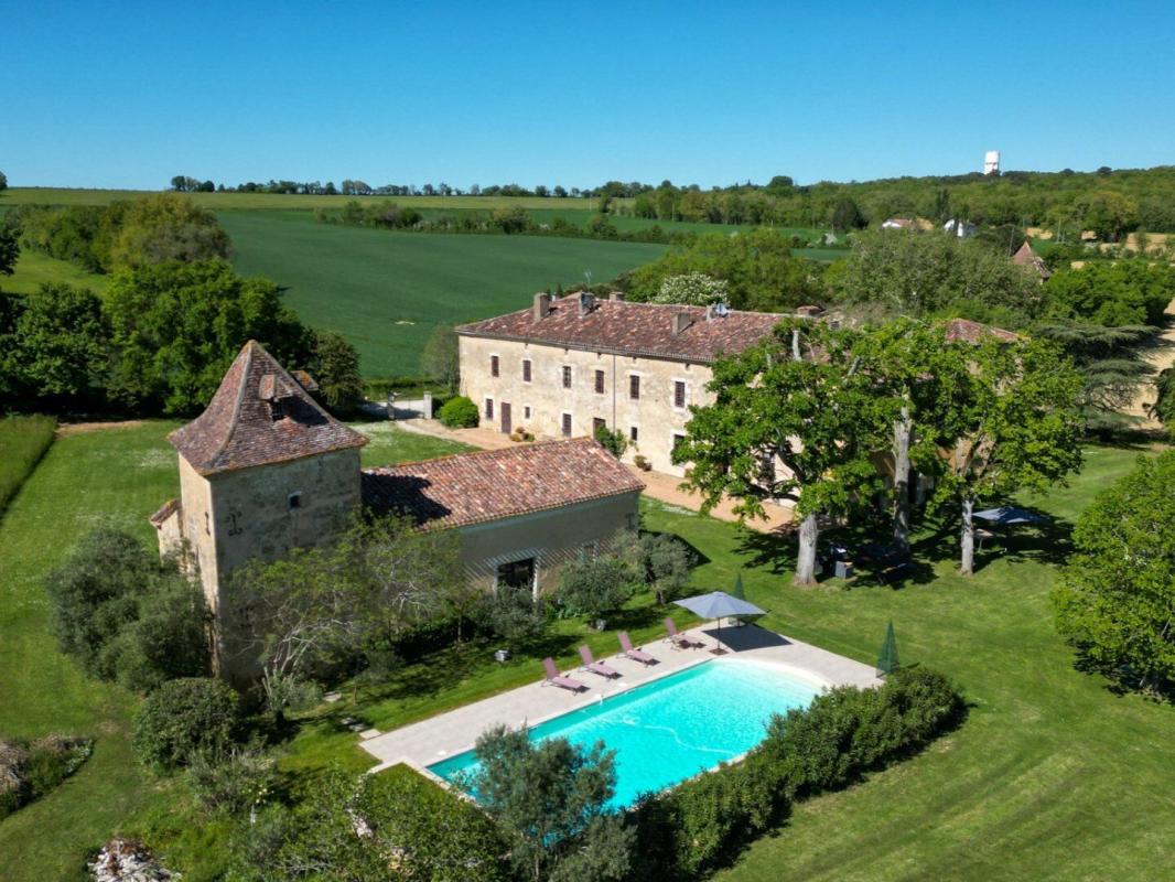 10 bedroom chateau in Lectoure, Gers, France