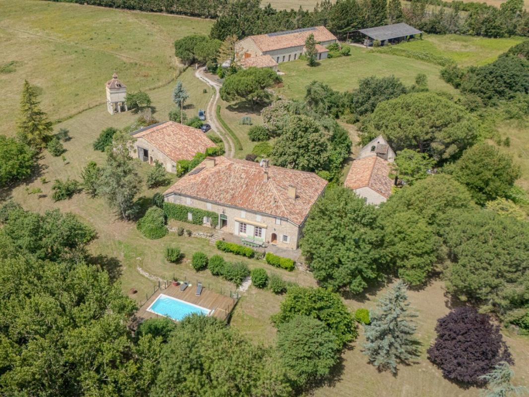 8 bedroom propriete in Astaffort, Lot-et-Garonne, France