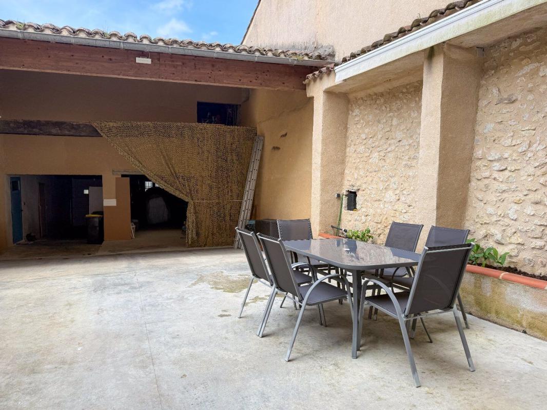 7 bedroom maison recente in Lectoure, Gers, France