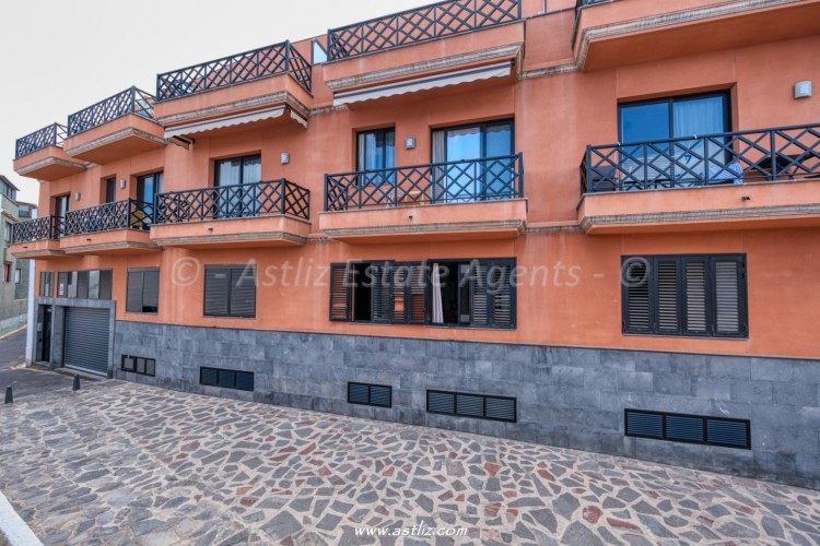 2 bedroom apartment in Edf Edelmira, Puerto De Santiago, Spain – AAEP1927