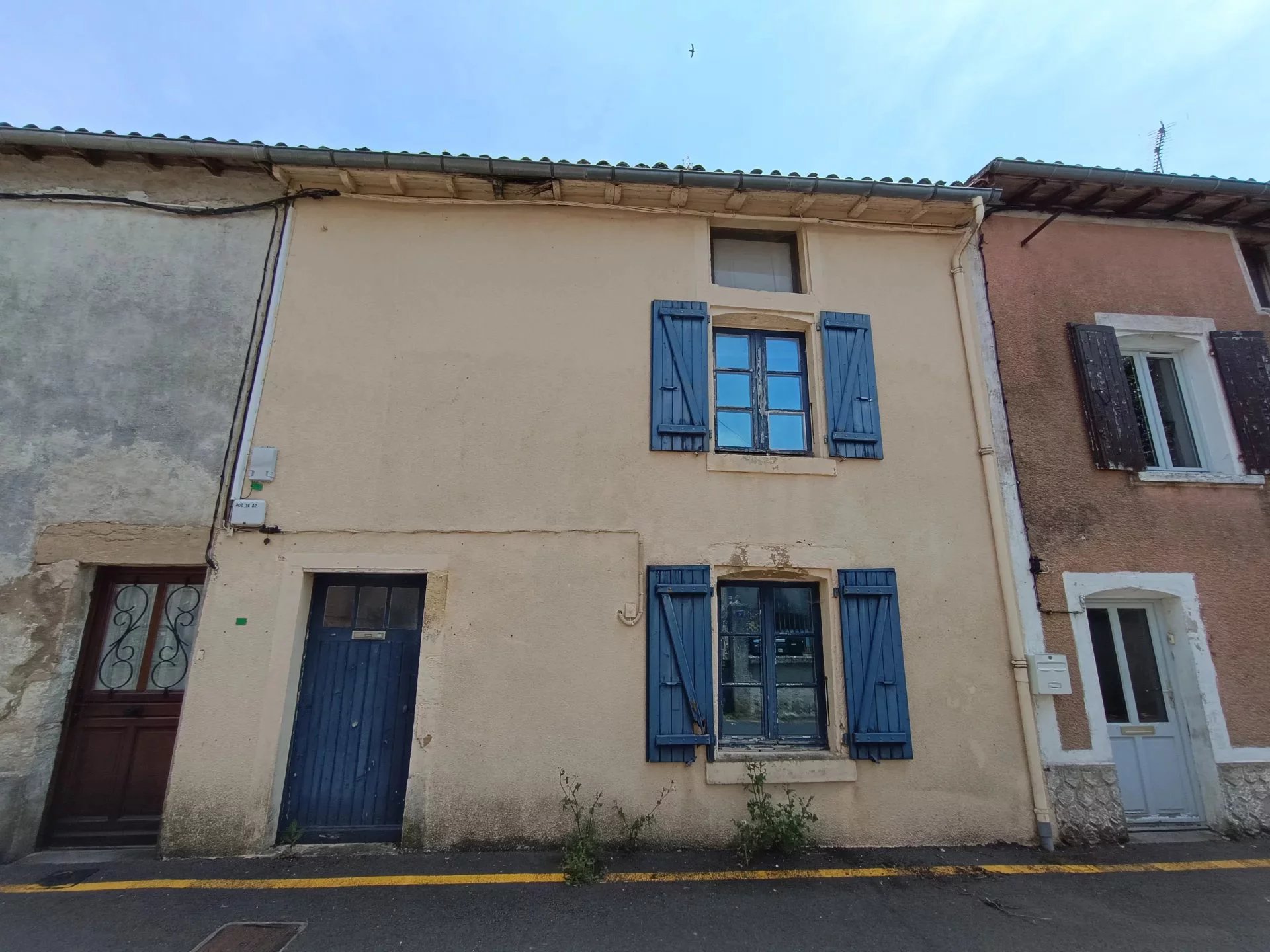 Townhouse to renovate, Nouvelle-Aquitaine – France – BVI75630