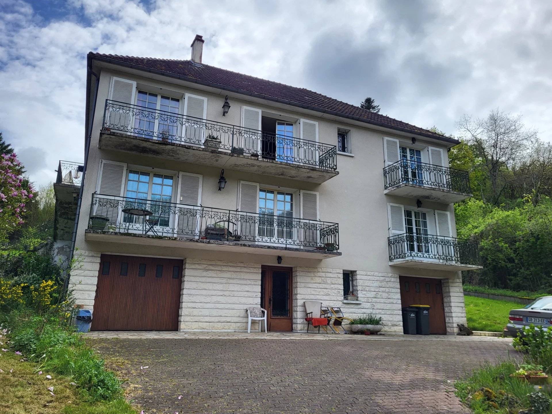 Three apartments in one building: great income potential, Nouvelle-Aquitaine – France – BVI77729