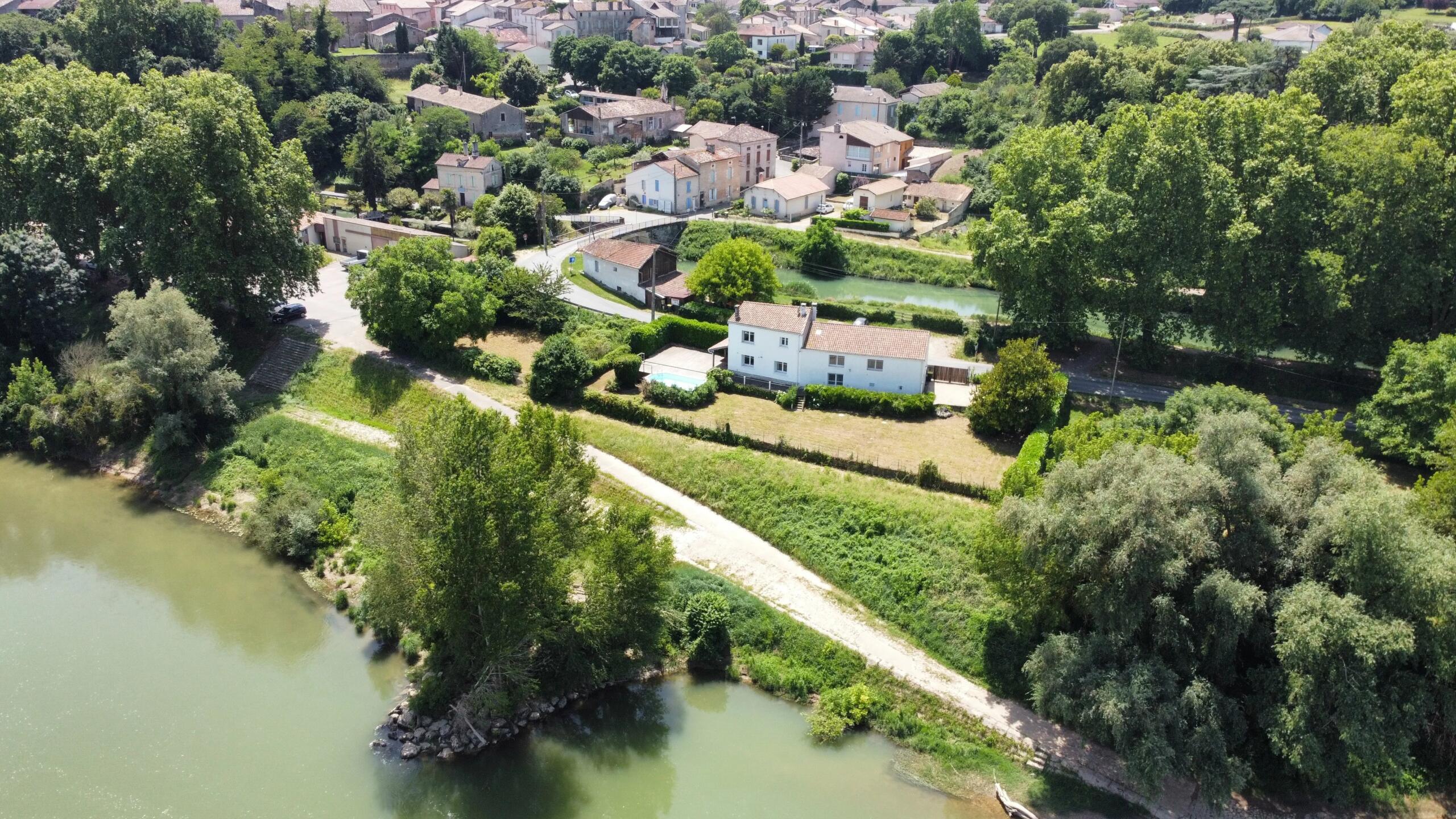 Charming Waterside Property near Le Mas-d’Agenais,  in South-West France, Nouvelle-Aquitaine – France – BVI85252