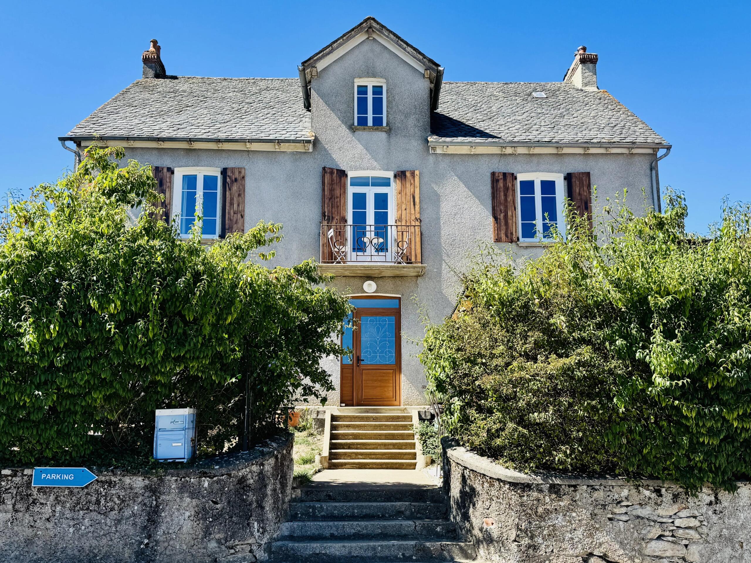 Rieupeyroux – Stone House with Barns and 1.9 ha, Occitanie – France – BVI86902