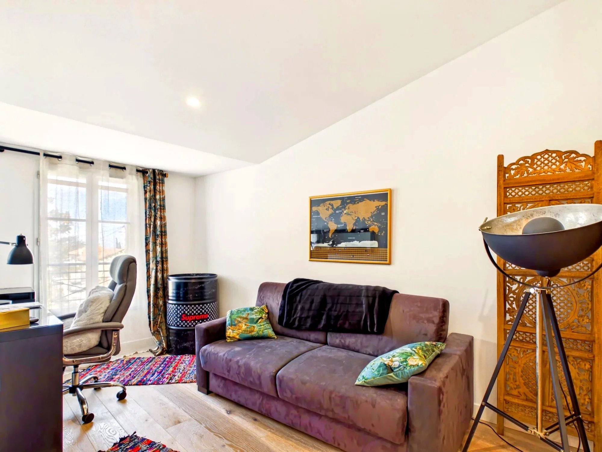 Renovated townhouse with terrace, garage and independent studio, Provence-Alpes-Côte d’Azur – France – BVI86082