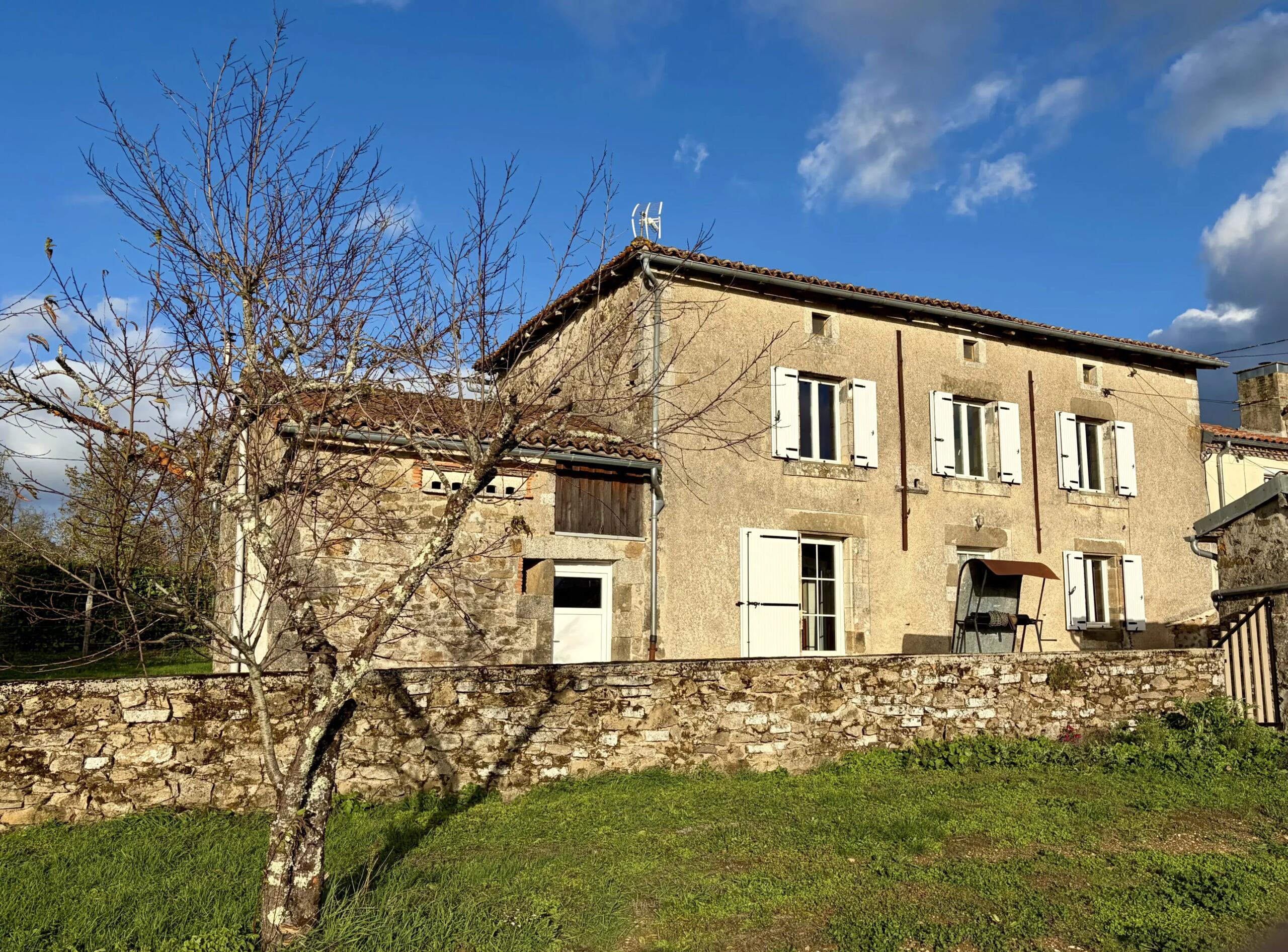Charming stone house in Le Bourdeix, Nouvelle-Aquitaine – France – BVI86047