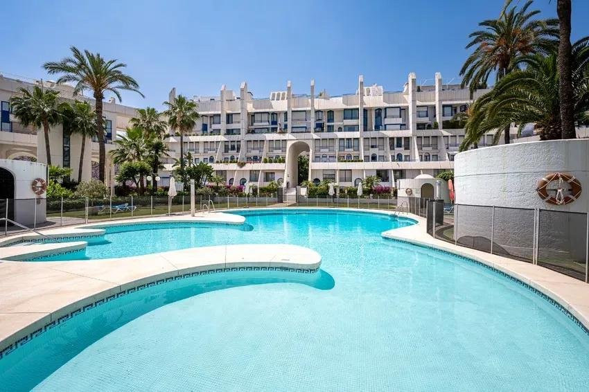 2 bedroom Duplex in Marbella, Malaga, Spain – 428-05773P