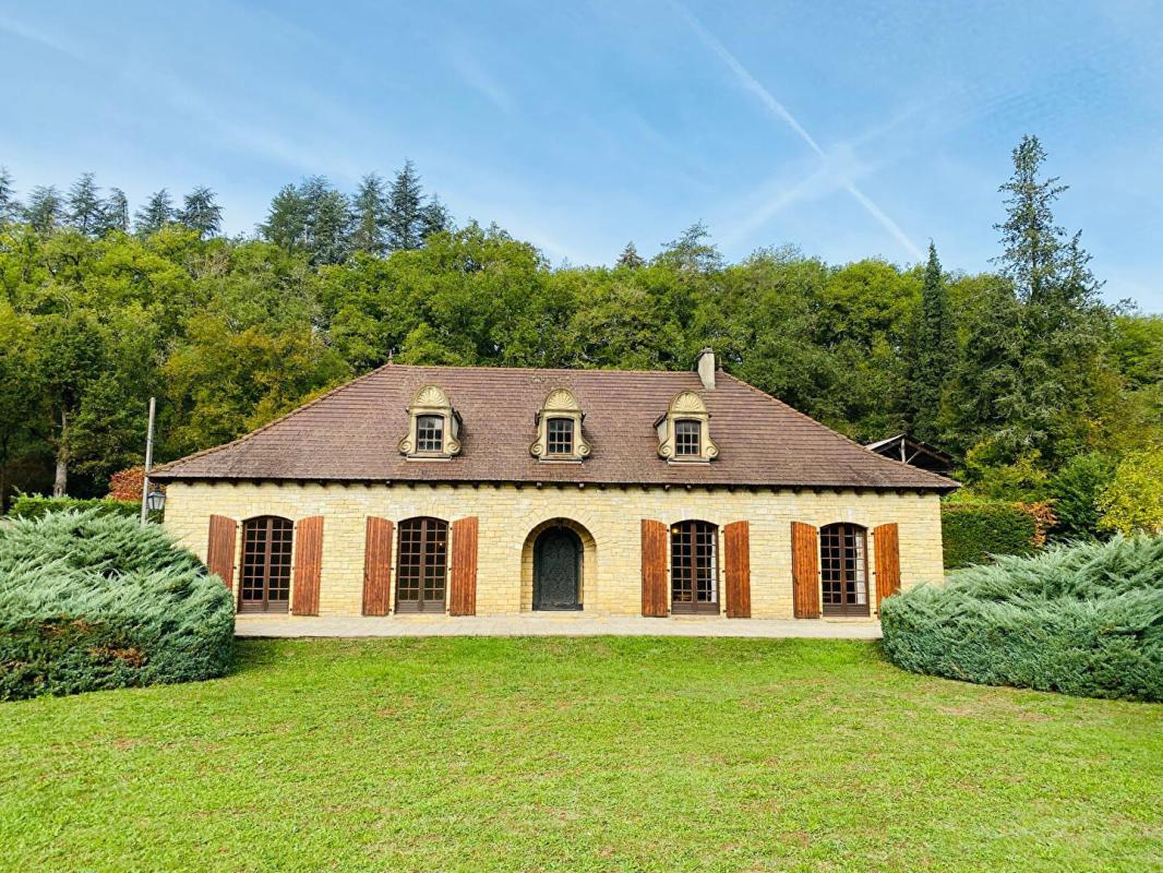 3 bedroom maison a renover in Cahors, Lot, France