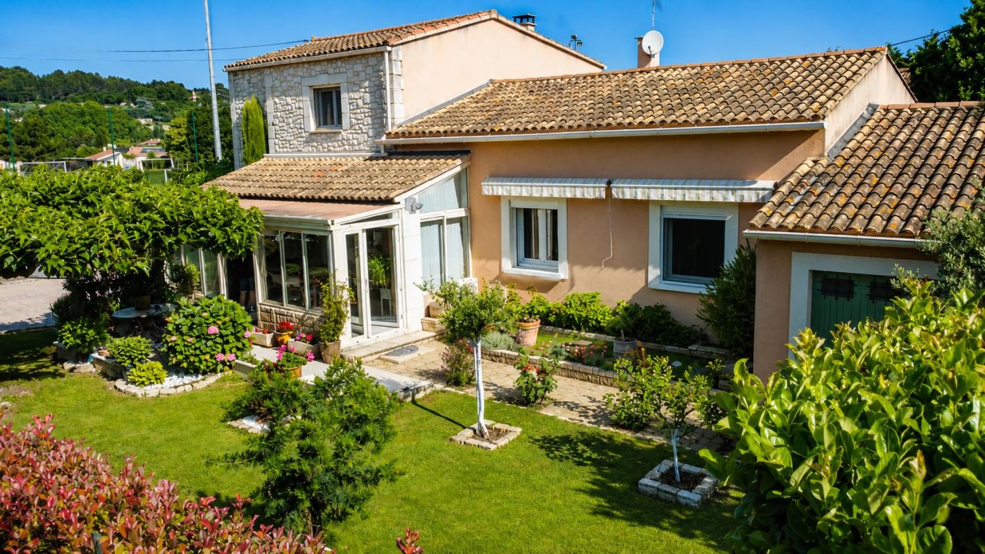 3 bedroom maison in Sauveterre, Gard, France