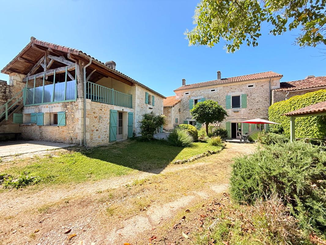 6 bedroom propriete in Charras, Charente, France