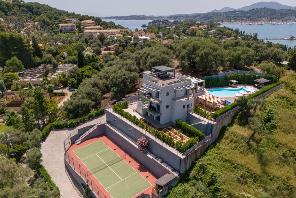 4 bedroom Villa in Corfu, Corfu Prefecture, Greece – 48287