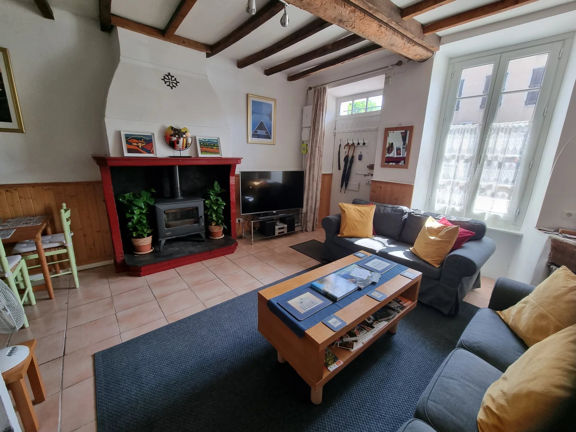 OLONZAC: 3 bedroom, 2 bathroom Townhouse, with courtyard, in the centre of town, Occitanie – France – BVI66005